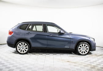 Подержанный автомобиль BMW X1 2012 года (4 фото)