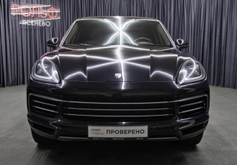 Подержанный автомобиль Porsche Cayenne 2018 года (2 фото)