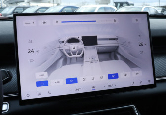 Подержанный автомобиль Chery Tiggo 9 2024 года (18 фото)