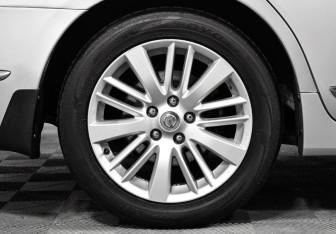 Подержанный автомобиль Nissan Teana 2012 года (8 фото)