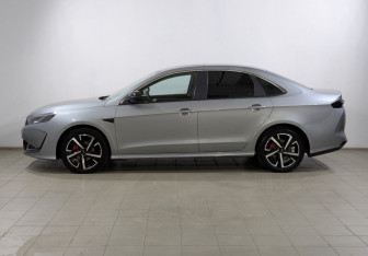 Подержанный автомобиль Kaiyi E5 2023 года (7 фото)