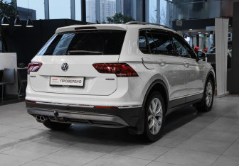 Подержанный автомобиль Volkswagen Tiguan 2018 года (4 фото)