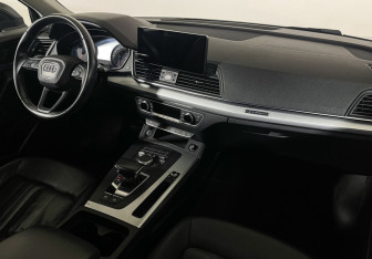 Подержанный автомобиль Audi Q5 2018 года (9 фото)