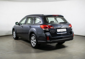 Подержанный автомобиль Subaru Outback Wagon 2011 года (7 фото)