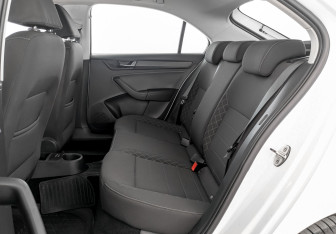 Подержанный автомобиль Skoda Rapid Liftback 2021 года (12 фото)