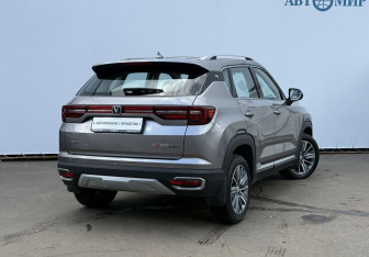 Подержанный автомобиль Changan CS35PLUS 2022 года (5 фото)