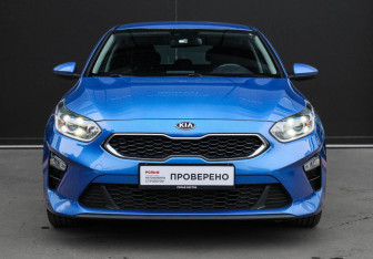 Подержанный автомобиль Kia Ceed Hatchback 2018 года (2 фото)