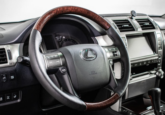 Подержанный автомобиль Lexus GX 2012 года (18 фото)