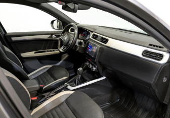 Подержанный автомобиль Renault Arkana 2021 года (11 фото)