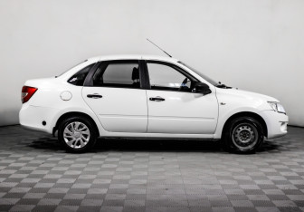 Подержанный автомобиль LADA (ВАЗ) Granta Sedan 2017 года (4 фото)