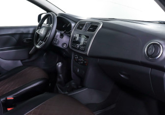 Подержанный автомобиль Renault Logan Sedan 2020 года (9 фото)