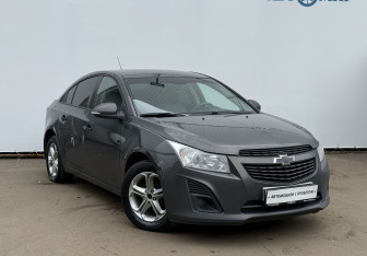Подержанный автомобиль Chevrolet Cruze Sedan 2014 года (3 фото)