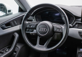 Подержанный автомобиль Audi A5 Liftback 2021 года (15 фото)
