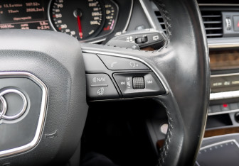 Подержанный автомобиль Audi Q5 2017 года (30 фото)