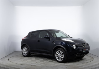 Подержанный автомобиль Nissan Juke 2011 года (3 фото)
