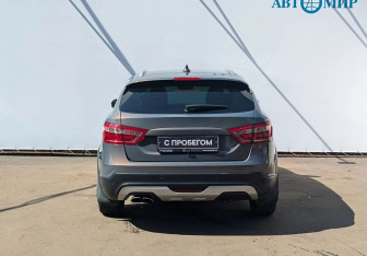 Подержанный автомобиль LADA (ВАЗ) Vesta Wagon 2019 года (7 фото)