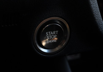 Подержанный автомобиль Lexus RX 2021 года (27 фото)