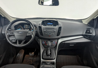 Подержанный автомобиль Ford Kuga 2018 года (14 фото)