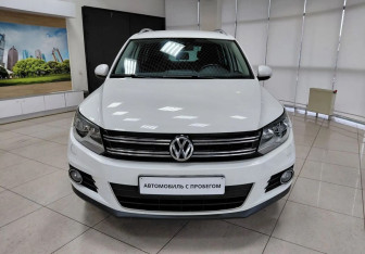Подержанный автомобиль Volkswagen Tiguan 2012 года (2 фото)
