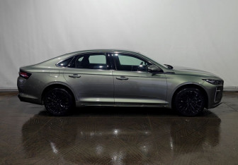 Подержанный автомобиль Geely Preface 2024 года (4 фото)