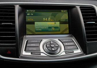 Подержанный автомобиль Nissan Teana 2011 года (19 фото)