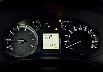 Подержанный автомобиль Toyota Land Cruiser Prado 2021 года (13 фото)