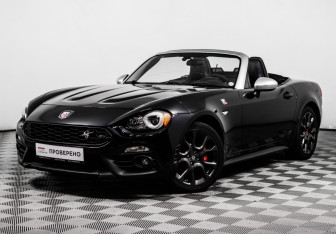 Подержанный автомобиль Fiat 124 Spider 2017 года (1 фото)