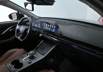 Подержанный автомобиль Omoda C5 2023 года (9 фото)