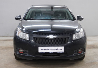 Подержанный автомобиль Chevrolet Cruze Sedan 2011 года (2 фото)