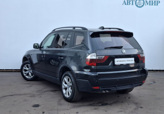 Подержанный автомобиль BMW X3 2006 года (7 фото)