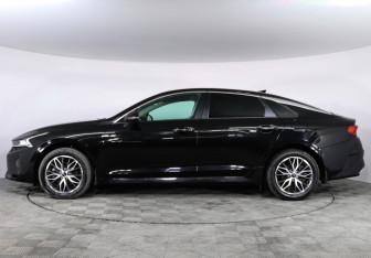 Подержанный автомобиль Kia K5 2021 года (8 фото)