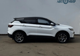 Подержанный автомобиль Geely Coolray 2023 года (4 фото)
