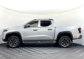 Подержанный автомобиль Changan Hunter Plus 2023 года (8 фото)