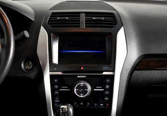 Подержанный автомобиль Ford Explorer 2015 года (9 фото)