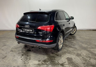 Подержанный автомобиль Audi Q5 2010 года (4 фото)
