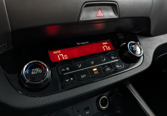 Подержанный автомобиль Kia Sportage 2014 года (21 фото)