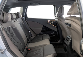 Новый BMW X3 2025 (12 фото)