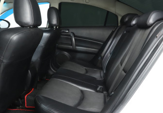 Подержанный автомобиль Mazda 6 Sedan 2012 года (10 фото)