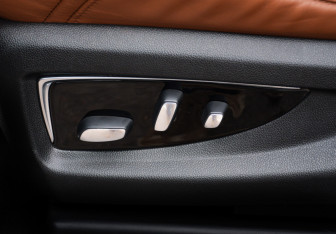 Подержанный автомобиль Cadillac Escalade Suv 2020 года (24 фото)