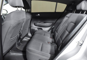 Подержанный автомобиль Kia Sportage 2017 года (15 фото)