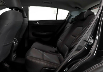 Подержанный автомобиль Kia Sportage 2020 года (11 фото)
