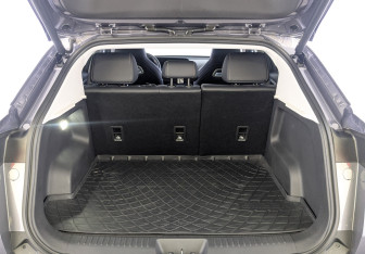 Подержанный автомобиль Omoda C5 2024 года (10 фото)