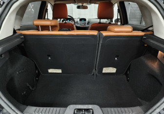 Подержанный автомобиль Ford Fiesta Hatchback 2016 года (12 фото)