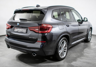 Подержанный автомобиль BMW X3 2018 года (5 фото)