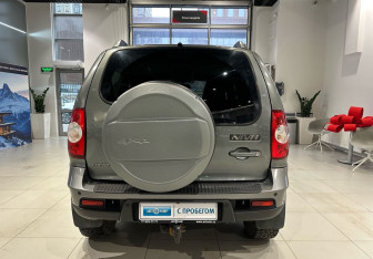 Подержанный автомобиль Chevrolet Niva 2018 года (5 фото)