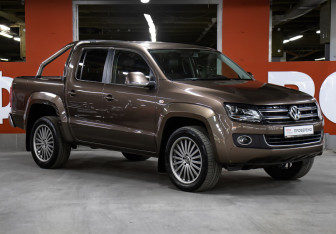 Подержанный автомобиль Volkswagen Amarok 2015 года (3 фото)