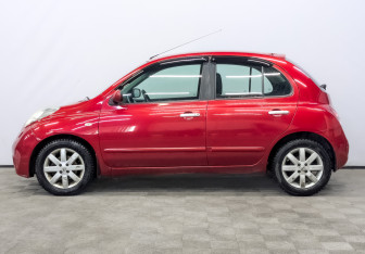 Подержанный автомобиль Nissan Micra Hatchback 2009 года (8 фото)