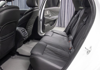 Подержанный автомобиль Chery Arrizo 8 2023 года (12 фото)