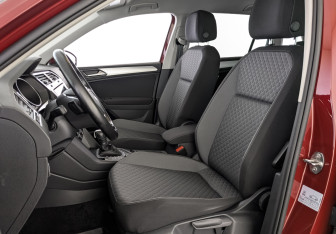 Подержанный автомобиль Volkswagen Tiguan 2017 года (20 фото)