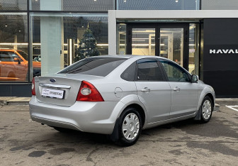 Подержанный автомобиль Ford Focus Sedan 2008 года (5 фото)